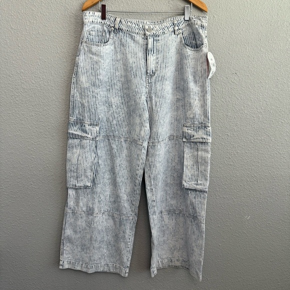 Altar'd State Arula Cargo Wide Leg Jeans Size 0X NWT - Picture 1 of 4